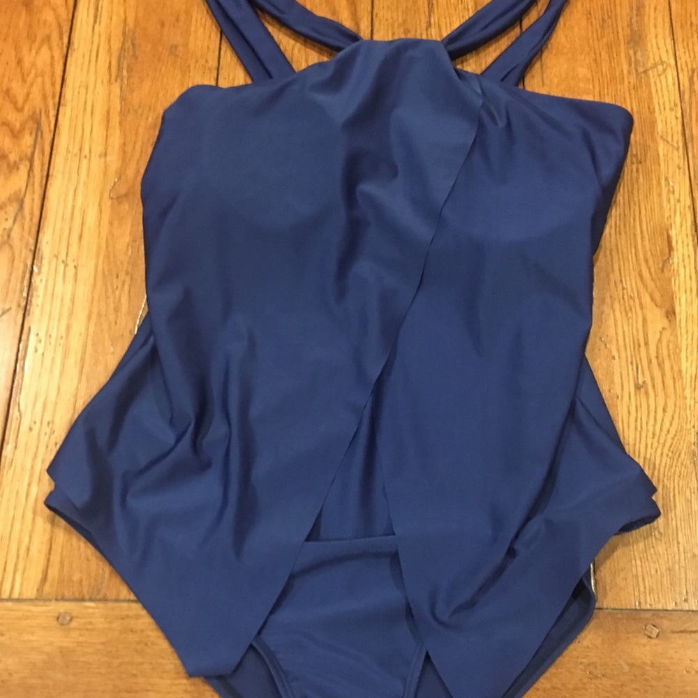 NAVY BLUE ONE PIECE SWIMSUIT LARGE never worn